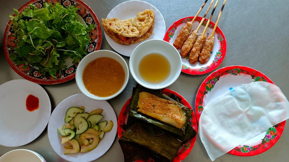 [후에] 반코아이 & 넴루이 맛집_락티엔 Lạc Thiện Restaurant